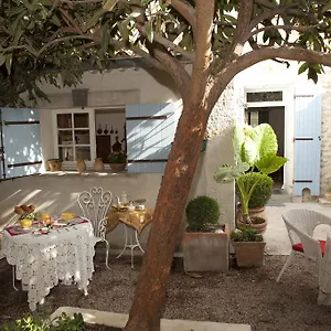 La Maison Du Peintre En Provence Frühstückspension